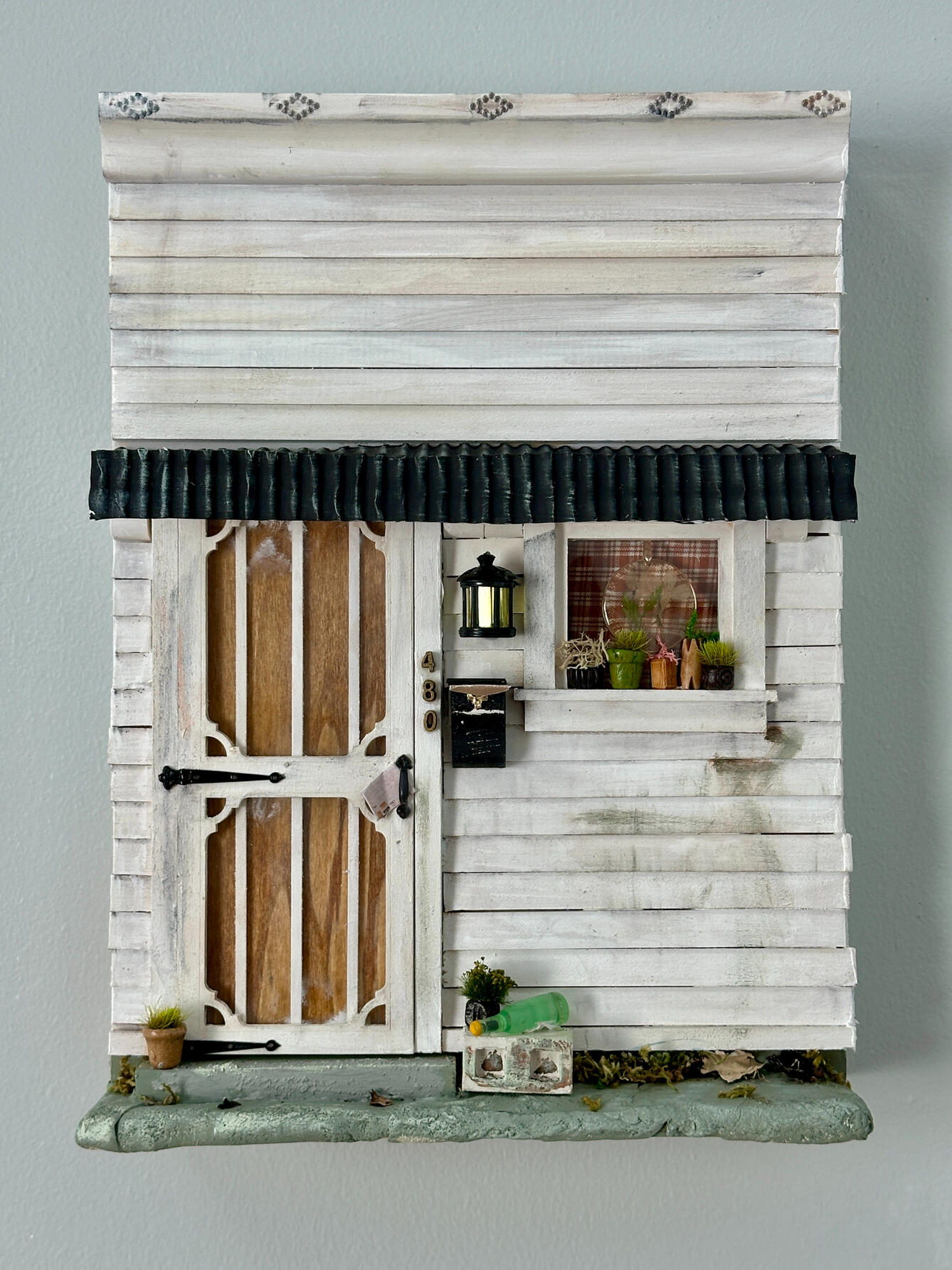 White Rowhome, 8" x 10" x 1.75"